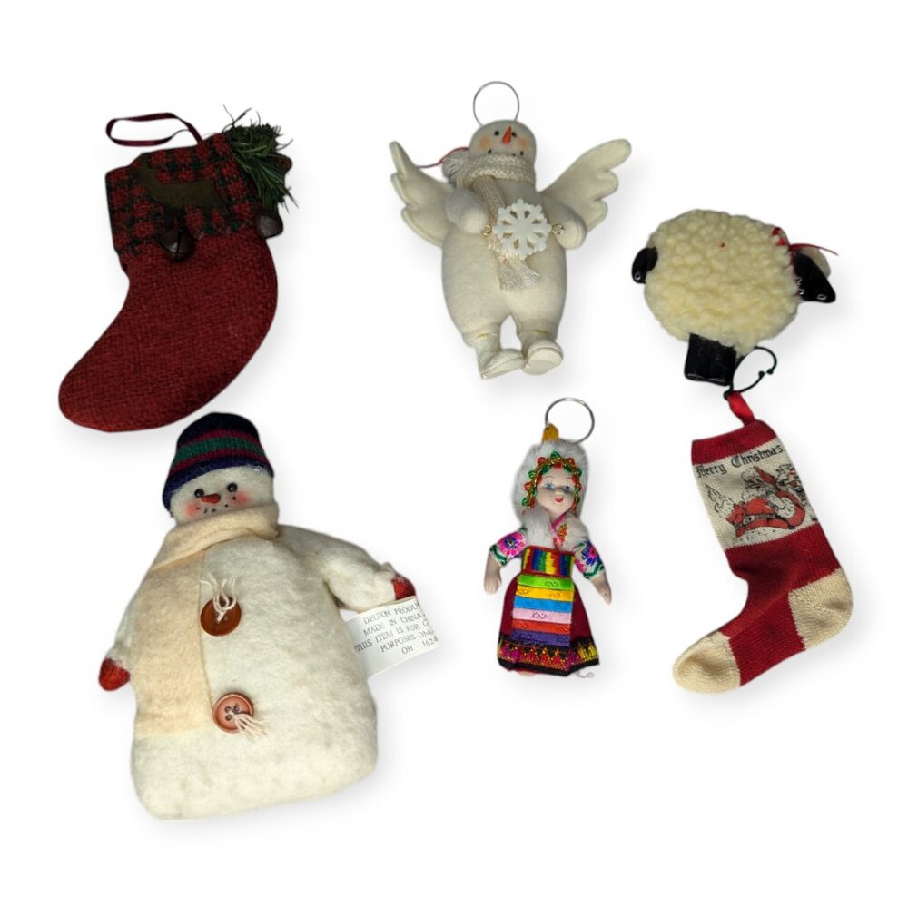 Group of 6 Christmas Ornaments